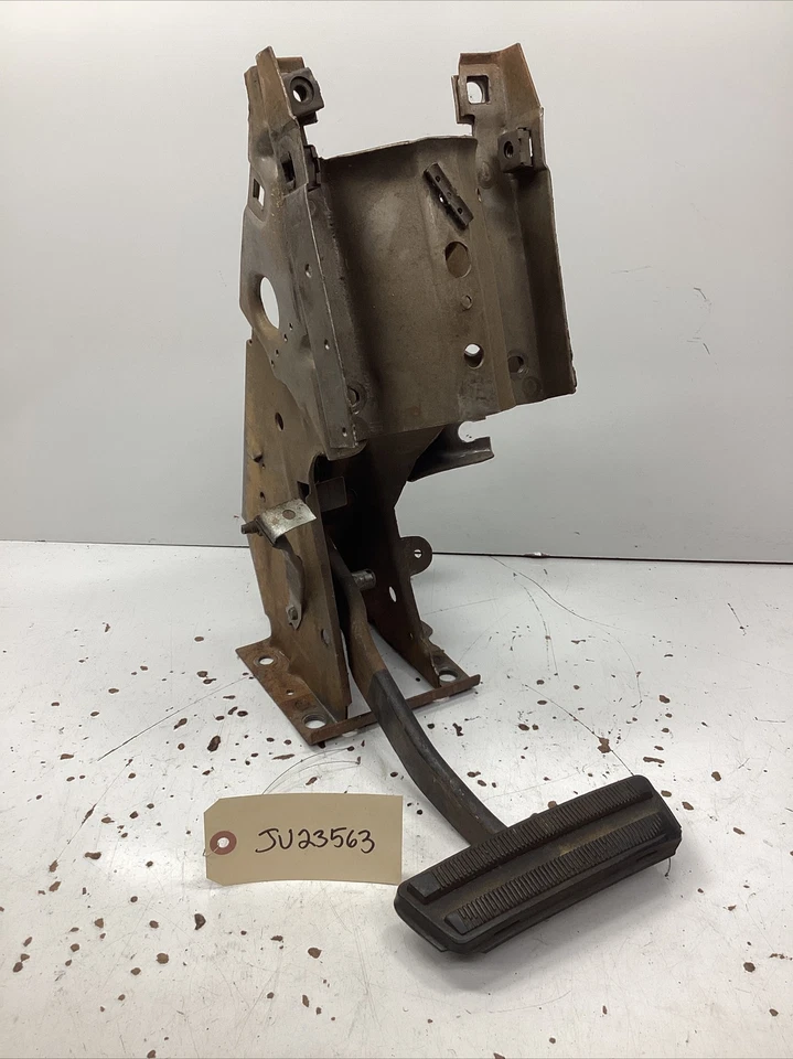 Ford Lincoln Mark V 1977 1978 1979 montaje de pedal de freno Foto 1 de 4