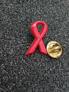 Pin's Pins Pin Enamel 53 Association Contre Le Sida SIDACTION "Le Ruban Rouge"  - Picture 1 of 4