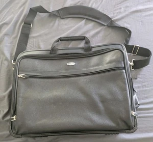Targus 17" black Leather Laptop Computer Case Bag Shoulder Strap TLE400 NWOT - Picture 1 of 13