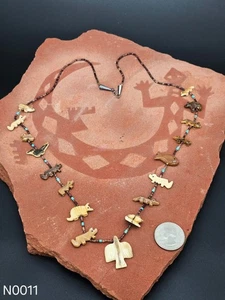 Necklace Vintage Native American Fetish with Heishi  & Turquoise Beads - Picture 1 of 6