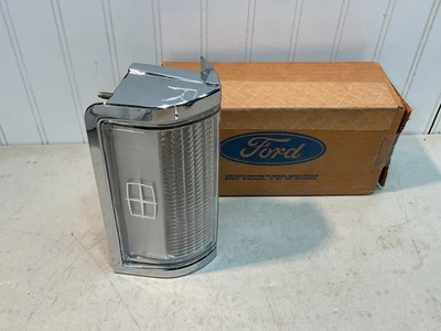 Nuevo de Lote Antiguo 1985-1989 Lincoln Town Car RH MONTAJE DE LÁMPARA DE ESTACIONAMIENTO... NUEVO OEM FORD Foto 1 de 4