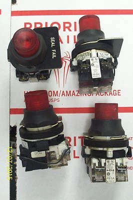 (1) LUZ INDICADORA ROJA WESTINGHOUSE EMPUJAR A PROBAR con BLOQUES DE CONTACTO, PB2GV0V7 Foto 1 de 2