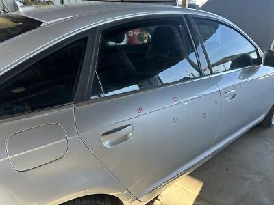 Conjunto de puerta trasera derecha usado lado trasero se adapta a: Audi A6 2010 trasero derecho grado B Foto 1 de 4