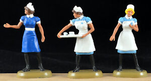 Britains Super Deetail 7850 Nurses and Hospital Sister - Plastic Toy Soldiers