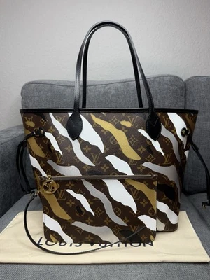 Louis Vuitton x LOL Neverfull MM Monograma Edición Limitada Bolso de Mano y Pochette Foto 1 de 4