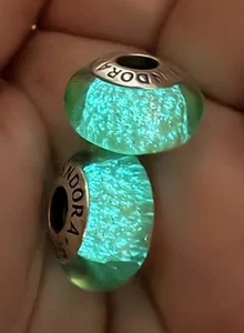 1 Authentic Pandora x Disney Tinker Bell Signature Murano Glass Charm 791639 - Picture 1 of 11