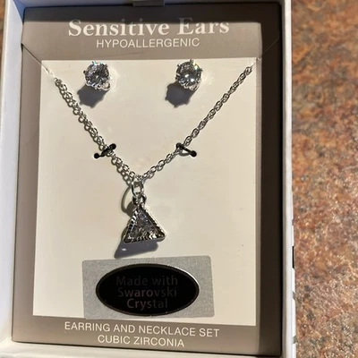 Swarovski кристалл элементы треугольной формы ожерелье и серьги комплект серебро наложение - Изображение 1 из 3