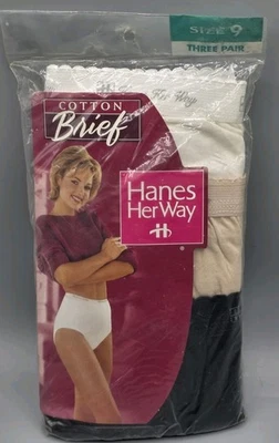 VINTAGE 1997 Hanes Her Way Cotton Brief (3) Pair Size 9 Black/White/Beige - NEW - Image 1 of 4