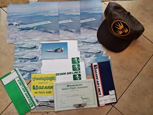 OZARK AIRLINES Lote Sombrero 7 Postales 2 Boletos Chaquetas Juego Jr Ala de Azafata - Imagen 1 de 16