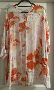 MASAI Top Cream Floral Size Small Button Up Viscose 3/4 Sleeve
