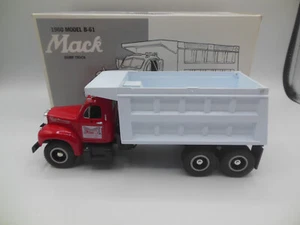 First Gear 19-1820 1960 Modelo B-61 Mack Dump Manatt's Escala 1:34 - Imagen 1 de 14