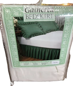 Levinsohn geraffter Bettrock CAL KING Knochen weiß NEU im Paket Ladenpreis: $ 50 - Bild 1 von 7