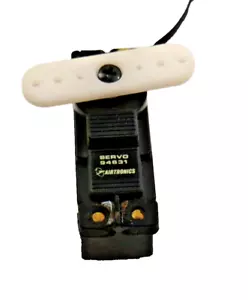 Airtronics 94831 Servo - Picture 1 of 6