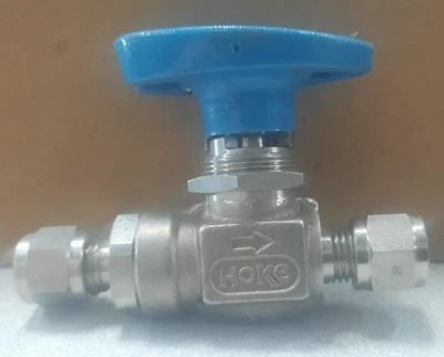 HOKE 7122G4Y 1/4" Integral Panel Mount Ball Valve 316 SS / NOS - Image 1 of 4