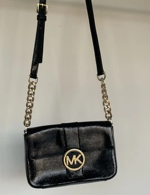 Michael Kors Saffiano patent Leather Crossbody Bag Black Gold Chain going out - Image 1 of 4