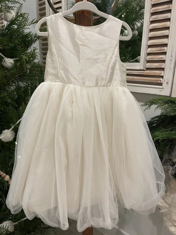 DAVIDS NOVIA FLOR NIÑA TALLA 4 Foto 1 de 4