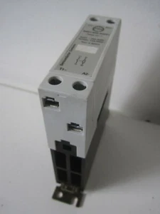PMA Relè a stato solido con dissipatore di calore SSR 9407 509 52231 - Foto 1 di 3