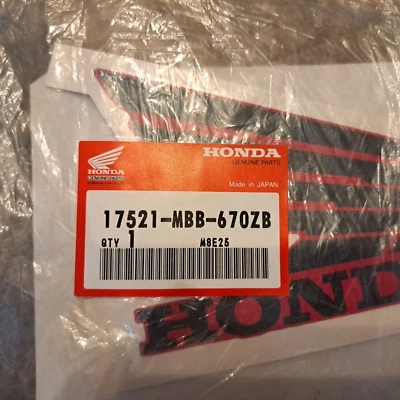TANQUE DE COMBUSTIBLE HONDA RH MARK NUEVO DE LOTE ORIGINAL 17521-MBB-670B VTR1000F SUPER HAWK '98 '99 '01 Foto 1 de 4