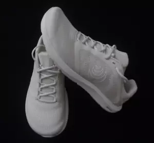 Topo Athletic ST-5 minimalistische Damen-Straßenlaufschuhe 9,5 weiß - Bild 1 von 11