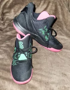 Size 11 - Nike Kyrie Flytrap 2 Black Hyper Pink 2019 - Picture 1 of 3