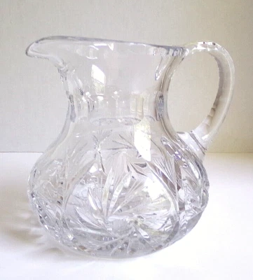 Jarra pequeña de vidrio cortado de época brillante americana de colección diseño de molinete 5,75" Foto 1 de 4