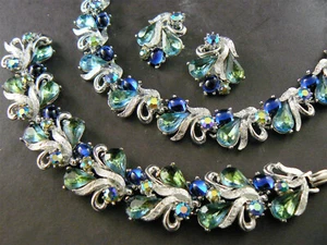 VINTAGE SIGNIERTE KUNST HALSKETTE ARMBAND OHRRINGE SET PARURE BLAU GRÜN STRASS - Bild 1 von 12