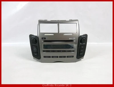 Autoradio Toyota Yaris 2010 Ricambi Auto Originali Usati  - Immagine 1 di 2