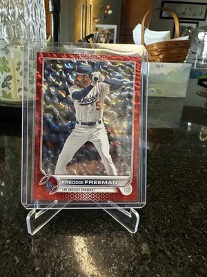 2022 Topps Update Series - Freddie Freeman #US330 Red Foil /199 - Image 1 of 3
