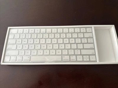 Apple Magic A1644 KeyboardLightning Connector Rechargeable Battery - Image 1 of 4