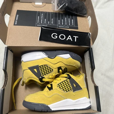 AIR JORDAN 4 ILUMINACIÓN RETRO (TD) TALLA 8c TOUR AMARILLO NIKE “AIR”⚡️con CAJA!!! Foto 1 de 4