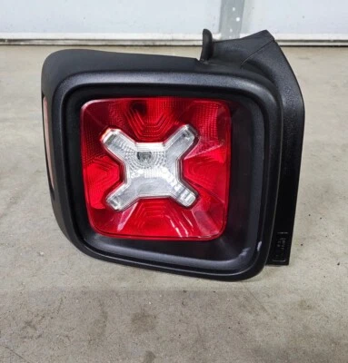 Luz trasera halógena izquierda derecha lado del conductor Jeep Renegade 2015-2020 OEM Foto 1 de 4