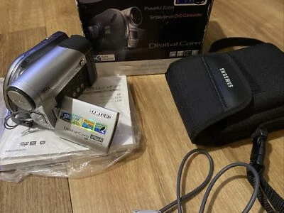 Samsung VP-DC161i DVD Camera Recorder - Image 1 of 4