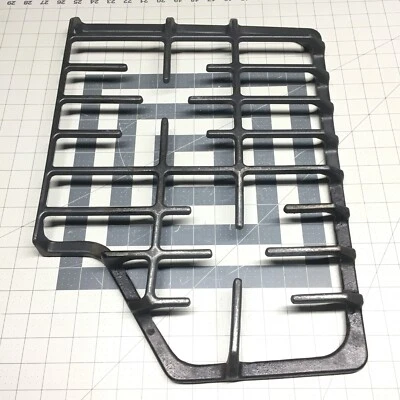 Electrolux OEM Cooktop Range Grate Right Side 318391402 (may need rubber feet) - Image 1 of 4