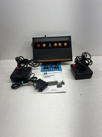 Atari Flashback 8 Deluxe Console Package 40th Anniversary Ed. 105 Games *Tested*