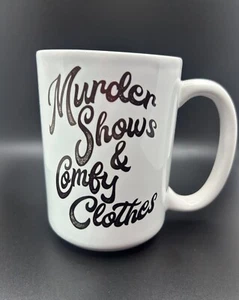 Mord zeigt bequeme Kleidung Kaffeetasse - Bild 1 von 4
