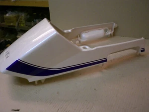 Parasol trasero Honda VF750S NOS nuevo original - Imagen 1 de 1