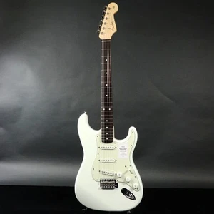 Fender / Made In Japan Traditional 60s Stratocaster Rosewood Olympic White - Picture 1 of 10