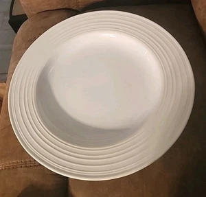 Mikasa Swirl White KT342 Oversize Round Platter 16.5" Excellent - Picture 1 of 4