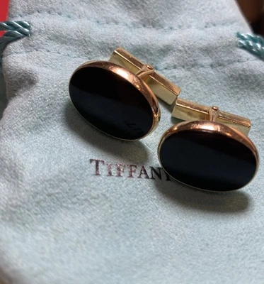 Gemelos Tiffany & Co. 1982 vintage de oro amarillo de 14 k y ónix negro único dueño Foto 1 de 4