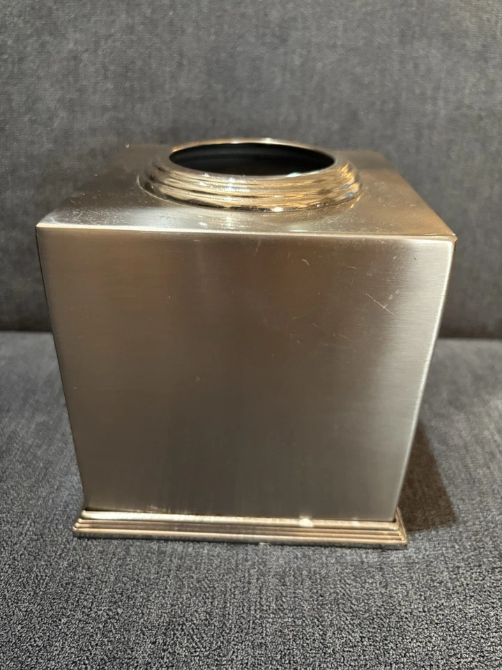 Silver Tissue Holder - Image 1 of 1