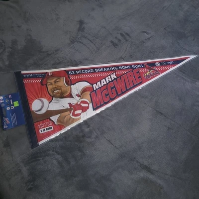 Vtg 90s Mark McGwire St Louis Cardinals 1998 Record Breaking Home Runs Pennant - Image 1 of 4