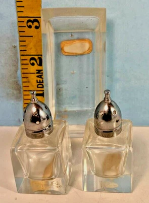 Vintage Viking Hand Made Salt & Pepper Shakers Clear Glass & Tray w/tags Japan - Image 1 of 3