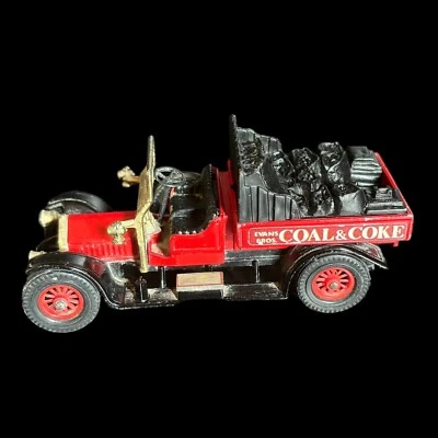 Vintage Diecast Truck Toy Matchbox Yesteryear 1918 Crossley Coal & Coke 4" Red - Image 1 of 4