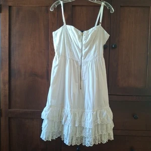 Sundress bianco occhielli arruffati 11 foderato civetta baby doll spiaggia cottagecore  - Foto 1 di 14
