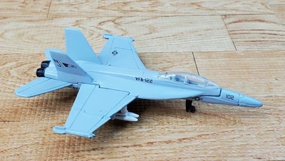 Juguete Maisto F/A 18E Super Hornet Die Cast Grey Jet 5" Foto 1 de 4
