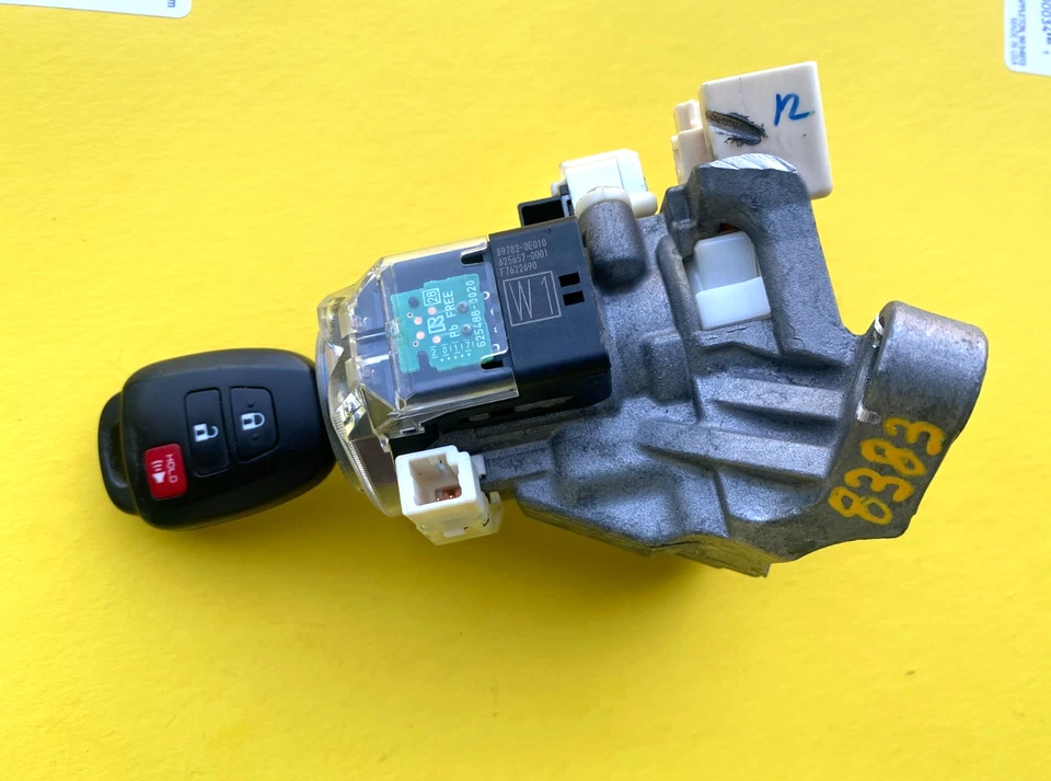 2015-2017 TOYOTA CAMRY ЗАМОК ЗАЖИГАНИЯ С ЦИЛИНДРОМ КЛЮЧА OEM 89782-0E010 - Изображение 1 из 4