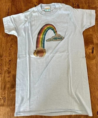 Camiseta Vintage Roach Años 70 80 Bebé Azul Talla S Arco Iris Brillo Gráfico Planchado Foto 1 de 4