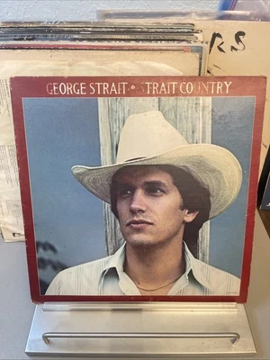 Strait Country [LP] George Strait 1981 Country Album VG++ Play Tested - Image 1 of 4