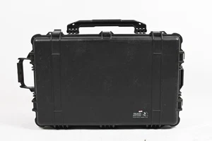 Pelican 1650 Rolling Hard Case, Interior 28.57x17.52x10.65 #267 - Picture 1 of 7