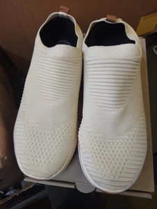 Vessi W11 Everyday Move Slip on Sneaker Linen Beige on Gum Sheslgw11 Ca66667 - Picture 1 of 8